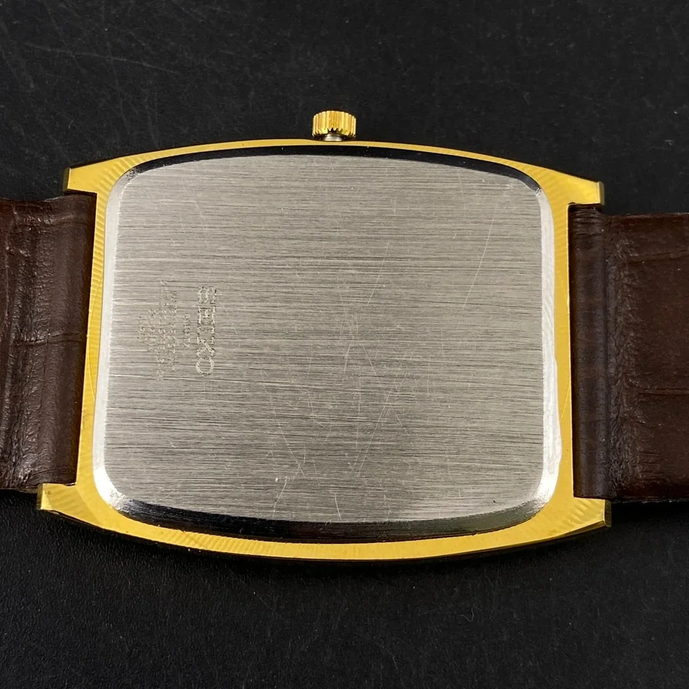 Vintage Style Seiko Quartz Mens Gold Watch & Black accents W/ Leather Strap